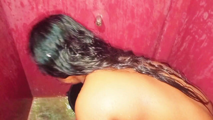 لقد مارست الجنس مع صديقتي واستحممت.