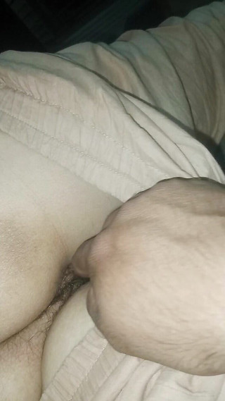 Sobiaranihot صديقها جميل جدًا لإعداد الجسم