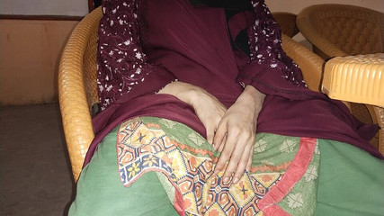 استمتع بالجنس مع هوت ديوار